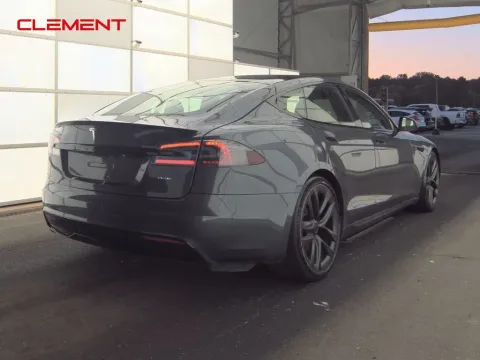 More photos of 2021 Tesla Model S Plaid at Clement Supercenter, MO