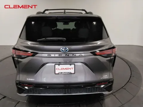 More photos of 2021 Toyota Sienna XSE at Clement Supercenter, MO