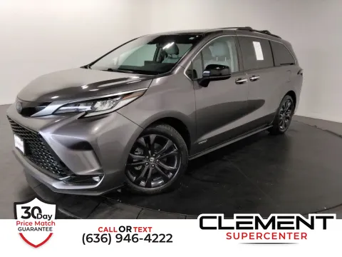 Gray 2021 Toyota Sienna XSE for sale in Saint Charles, MO