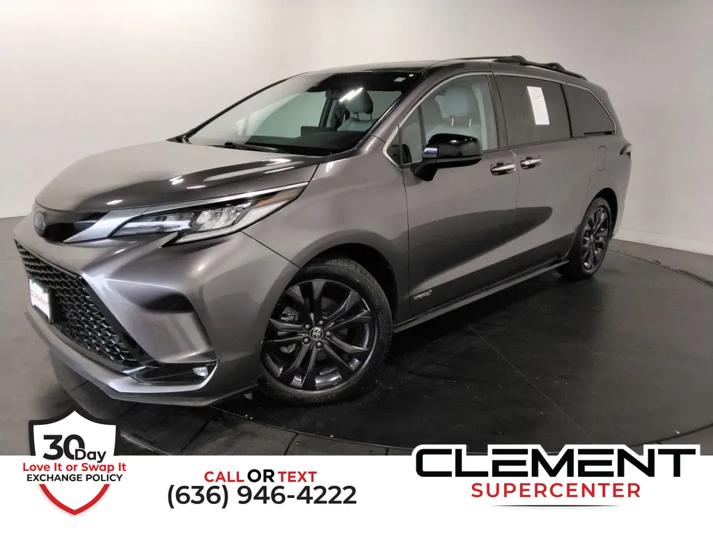 2021 Toyota Sienna XSE for sale in Saint Charles, MO
