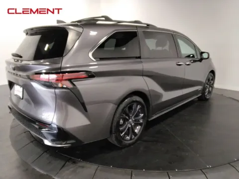 More photos of 2021 Toyota Sienna XSE at Clement Supercenter, MO