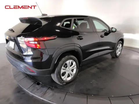 More photos of 2024 Chevrolet Trax LS at Clement Supercenter, MO