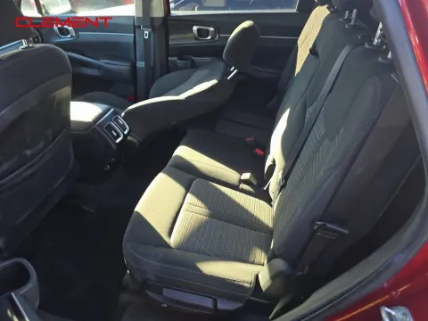 More photos of 2022 Kia Sorento LX at Clement Supercenter, MO