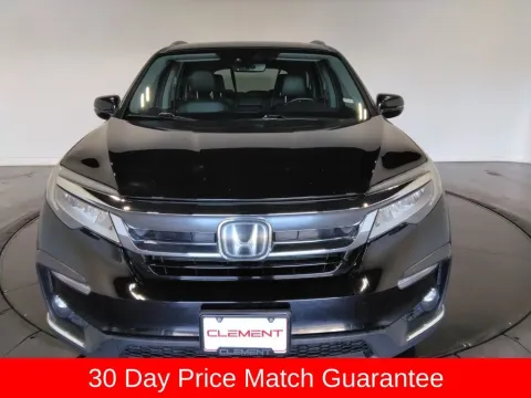 Photos of 2019 Honda Pilot Touring for sale in Saint Charles, MO at Clement Supercenter