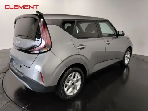 More photos of 2024 Kia Soul LX at Clement Pre-Owned, MO