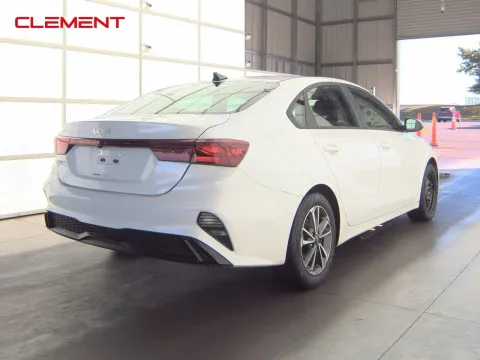 More photos of 2023 Kia Forte LXS at Clement Pre-Owned, MO