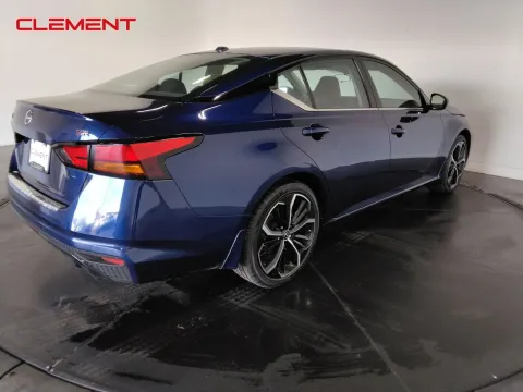 More photos of 2023 Nissan Altima 2.5 SR at Clement Pre-Owned, MO