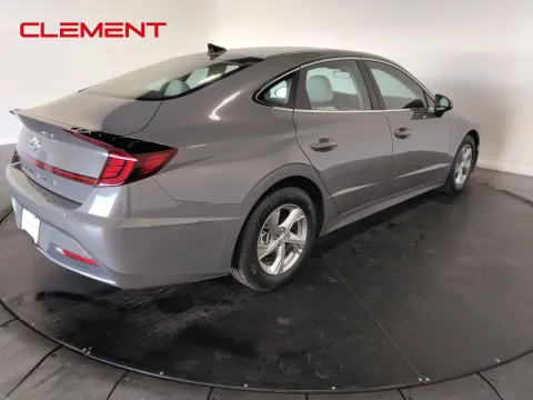 More photos of 2023 Hyundai Sonata SE at Clement Pre-Owned, MO