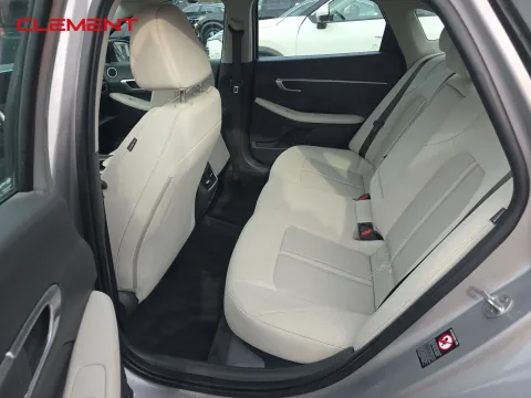 More photos of 2023 Hyundai Sonata SEL at Clement Pre-Owned, MO