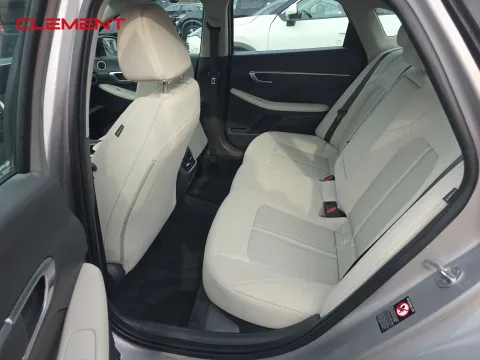 More photos of 2023 Hyundai Sonata SEL at Clement Pre-Owned, MO