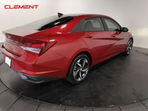 More photos of 2023 Hyundai Elantra SEL at Clement Pre-Owned, MO