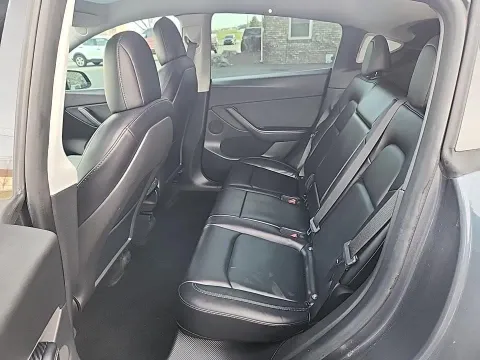 More photos of 2022 Tesla Model Y Performance at Clement Pre-Owned, MO