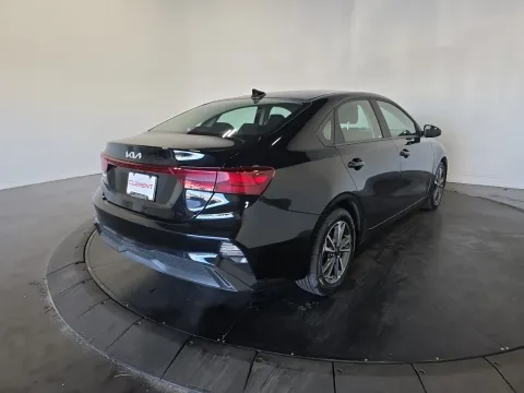 More photos of 2024 Kia Forte LXS at Clement Pre-Owned, MO