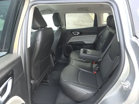 More photos of 2022 Jeep Compass Limited at Clement Pre-Owned, MO