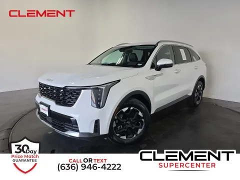 White 2024 Kia Sorento S for sale in Florissant, MO