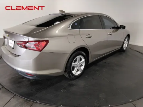 More photos of 2022 Chevrolet Malibu LT at Clement Pre-Owned, MO