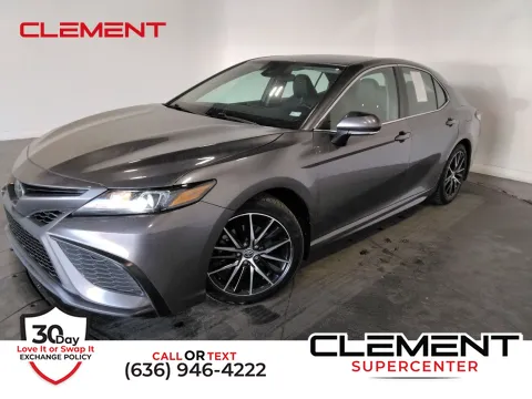 Gray 2023 Toyota Camry SE for sale in Florissant, MO