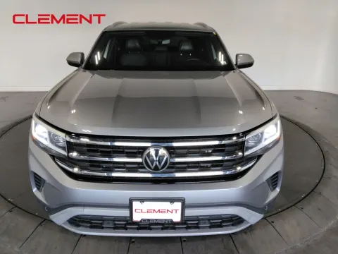 Another view of 2022 Volkswagen Atlas Cross Sport 3.6L V6 SE w/Technology for sale in Florissant, MO at Clement Pre-Owned