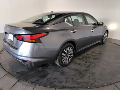 More photos of 2024 Nissan Altima 2.5 SV at Clement Pre-Owned, MO
