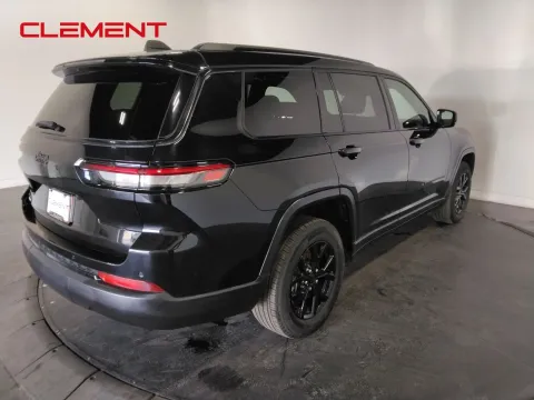 More photos of 2024 Jeep Grand Cherokee L Altitude at Clement Pre-Owned, MO