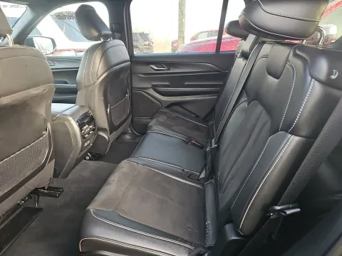 More photos of 2024 Jeep Grand Cherokee L Altitude at Clement Pre-Owned, MO