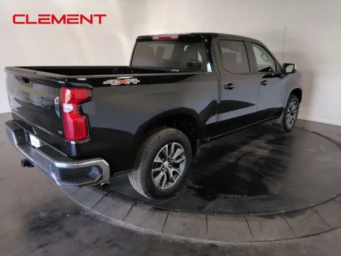 More photos of 2023 Chevrolet Silverado 1500 LT at Clement Pre-Owned, MO