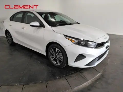 More photos of 2023 Kia Forte LXS at Clement Pre-Owned, MO