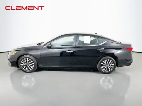 More photos of 2025 Nissan Altima 2.5 SV at Clement Pre-Owned, MO