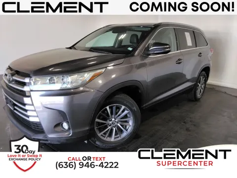 Gray 2019 Toyota Highlander XLE for sale in Florissant, MO