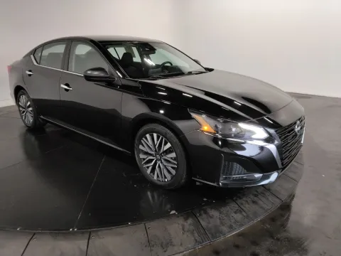 Another view of 2025 Nissan Altima 2.5 SV for sale in Florissant, MO at Clement Pre-Owned