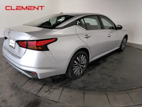 More photos of 2025 Nissan Altima 2.5 SV at Clement Pre-Owned, MO
