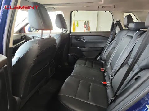 More photos of 2022 Nissan Rogue SV at Clement Pre-Owned, MO