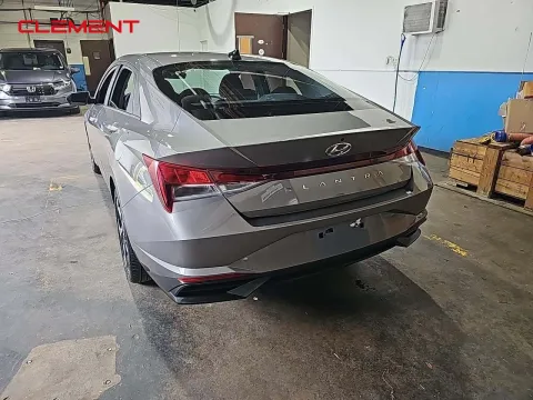 More photos of 2023 Hyundai Elantra SEL at Clement Pre-Owned, MO