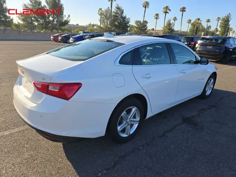 More photos of 2024 Chevrolet Malibu LT at Clement Pre-Owned, MO