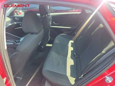 More photos of 2023 Hyundai Elantra SE at Clement Pre-Owned, MO