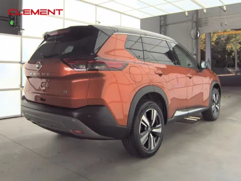 More photos of 2021 Nissan Rogue SL at Clement Pre-Owned, MO