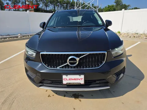 Photos of 2020 Volvo XC40 Momentum for sale in Florissant, MO at Clement Pre-Owned