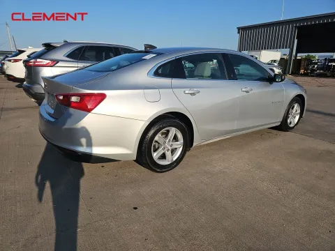 More photos of 2020 Chevrolet Malibu LS at Clement Pre-Owned, MO