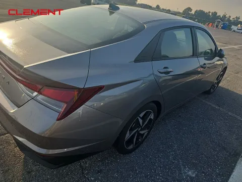 More photos of 2023 Hyundai Elantra SEL at Clement Pre-Owned, MO
