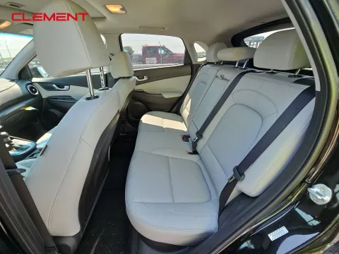 More photos of 2022 Hyundai Kona Limited at Clement Pre-Owned, MO