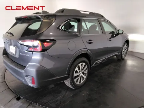 More photos of 2020 Subaru Outback 2.5i at Clement Pre-Owned, MO