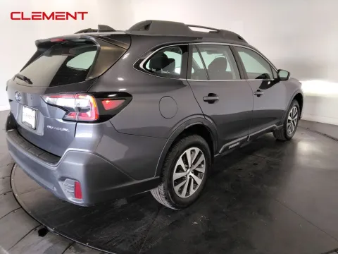 More photos of 2020 Subaru Outback 2.5i at Clement Pre-Owned, MO