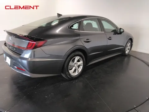 More photos of 2023 Hyundai Sonata SE at Clement Pre-Owned, MO