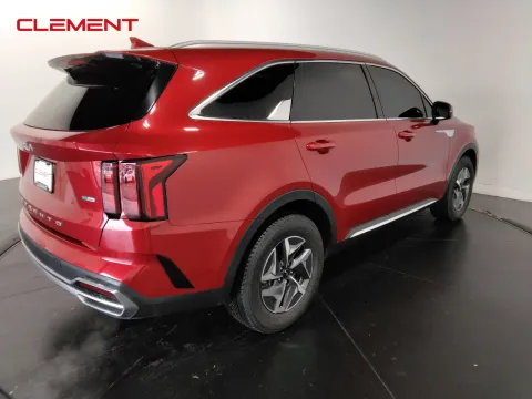 More photos of 2022 Kia Sorento Hybrid S at Clement Pre-Owned, MO