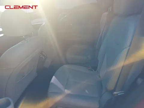 More photos of 2022 Kia Sorento Hybrid S at Clement Pre-Owned, MO