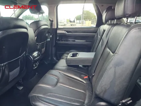 More photos of 2020 Hyundai Palisade SEL at Clement Pre-Owned, MO