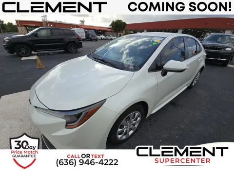 Green 2020 Toyota Corolla LE for sale in Florissant, MO