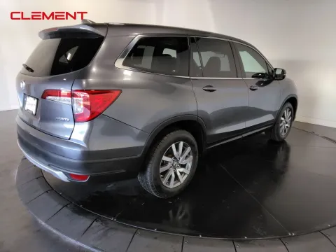 More photos of 2019 Honda Pilot EX-L at Clement Pre-Owned, MO