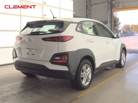 More photos of 2021 Hyundai Kona SE at Clement Pre-Owned, MO