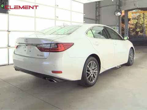 More photos of 2017 Lexus ES 350 at Clement Pre-Owned, MO